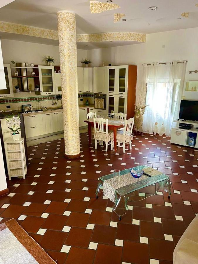 Holiday House Il Castello Di Anna Apartment Vietri Екстериор снимка