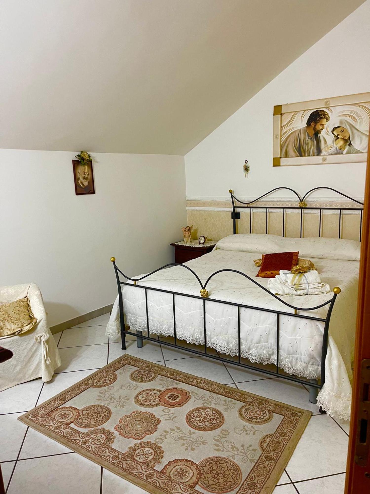 Holiday House Il Castello Di Anna Apartment Vietri Екстериор снимка